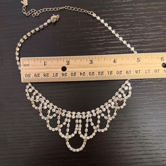 Elegant Rhinestone Necklace - Picture 4 of 6